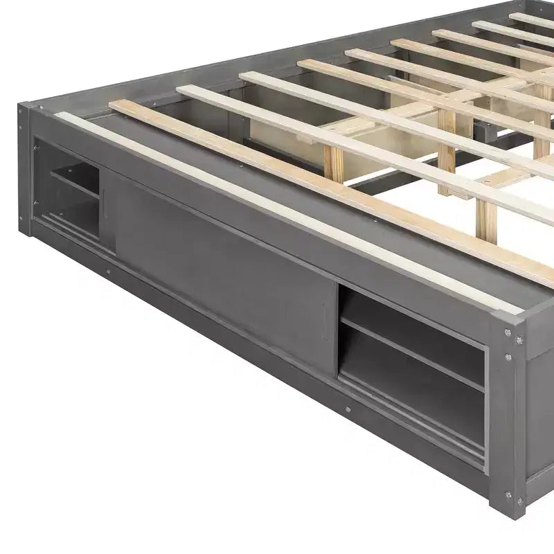 Letto a piattaforma Queen grigio/naturale/bianco con 4 cassetti e contenitore nella pediera, per 2 persone